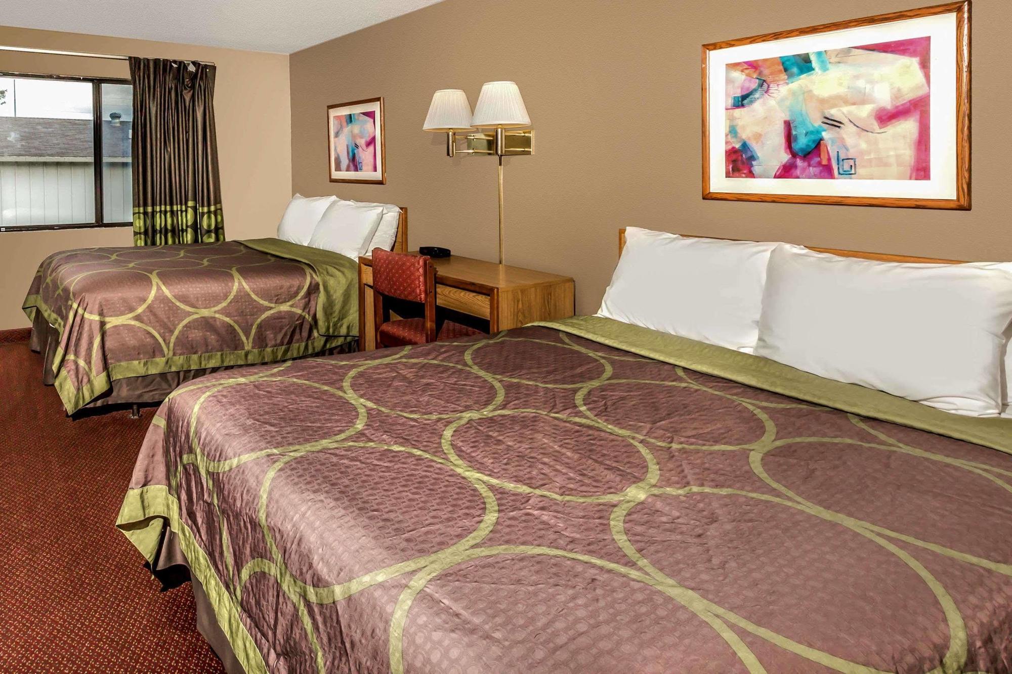 Super 8 By Wyndham Airport I90 Hotel Sioux Falls Exterior photo
